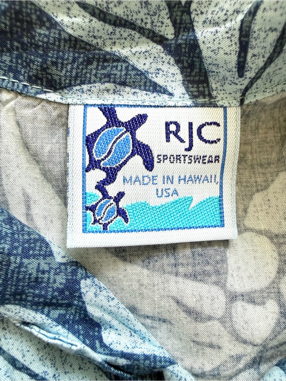 RJC Hawaiian Button-Up Shirt | Toddler Boys Size 2T - Picture 4 of 5
